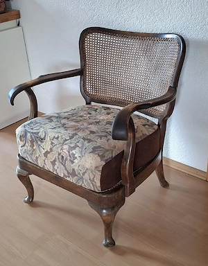 Antiker Sessel mit Wiener Geflecht Bild 2