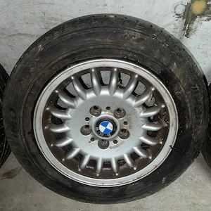 4x BMW Alufelgen mit sommerreifen 205 60 15  Bild 5