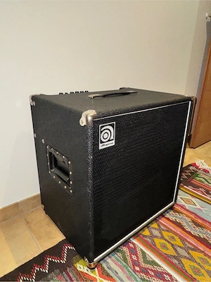 Ampeg Bass Verstärker Bild 2