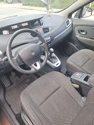 Renault Mégane Scénic 1.5 dCi Diesel   gepflegter Zustand   Pickerl bis 06 2027 Bild 4