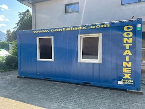 Container 