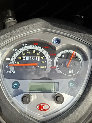 Roller Moped Kymco Agility 125ccm Bild 3