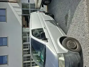 Vw bus T5 zu verkaufen  Bild 2