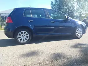 Golf 5 Allrad zu verkaufen ( reserviert)