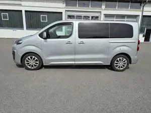 Peugeot Traveller