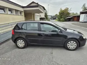 Verkaufe Golf V 2.0 TDI Bild 2