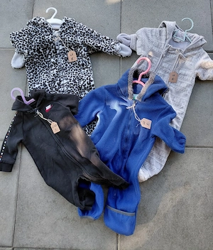 Overall kuschelig Baby Kind  Bild 6