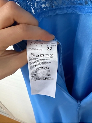 Ballkleid bodenlang blau Vera Mont mit Pailletten Abendkleid Abiballkleid Maturakleid V-Ausschnitt Bild 3