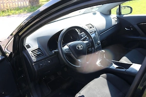 Toyota Avensis 1,6 Valvematic Business Kombi Bild 3