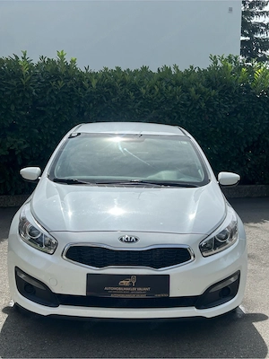Kia Ceed 1.4 CRDI Titan Bild 2