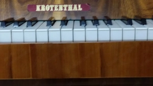 Klavier_Piano Bild 2