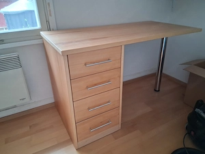 Schreibtisch vom Tischler