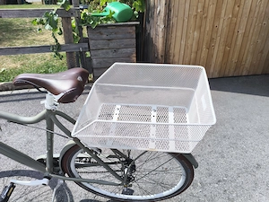 Fahrrad mit Korb Bild 5