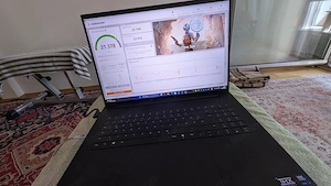 Razer blade RTX5080 Intel Core Ulra 9 275HX Bild 3