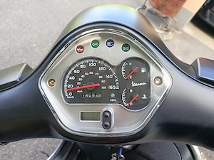 Vespa Gts 300 Bild 2