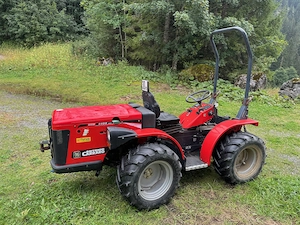 CARRARO TTR 4400  HST zu verkaufen Bild 5