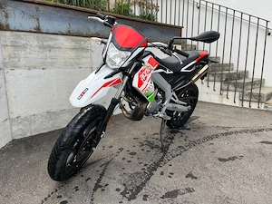 Moped Aprilia Bild 2