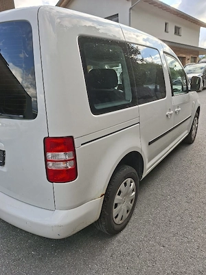 VW Caddy 4 Motion Bild 4