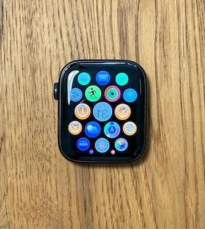 Apple Watch SE 44 mm GPS   sehr guter Zustand   Original Zubehör Bild 5