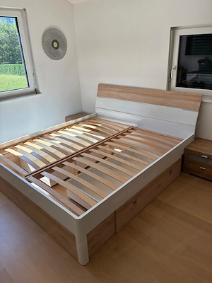 Bett mit Lattenrost und Schubladen  Bild 3