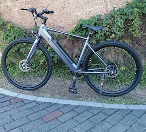 C70 Elektro-Rennrad   50 km Reichweite, 25 km h, neuwertig Bild 4