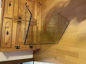 Glasbeistelltisch Bild 2