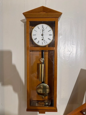 Kieninger Wanduhr   Regulator   Mechanisches Seilzugwerk mit Pendel & Holzgehäuse Bild 4