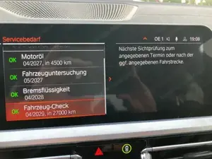 Traumhafter BMW 320 D x-Drive Limousine mit M Sportpaket Bild 2
