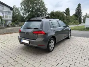 VW Golf Bild 5