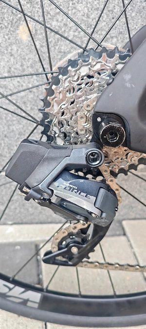 Rennrad - F. Moser Dual Mode SRAM Force AXS 2x12  Bild 3