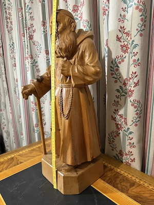 Große Holzschnitzerei Mönch   Pilger mit Wanderstab (ca. 60 cm)   Massivholz geschnitzt Bild 3