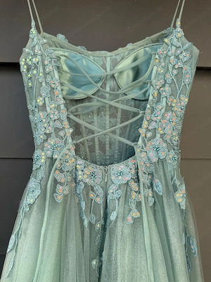 Abschlussballkleid Bild 6