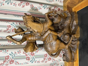 Große Holzschnitzerei Hl. Georg der Drachentöter zu Pferd (ca. 45 cm)   Massivholz geschnitzt Bild 4