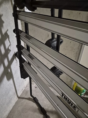 SCHNELLABHOLER: Thule BackPac 973 (Schwarz) für 4 Räder   komplett mit VW T5 T6 & Opel Kit Bild 2