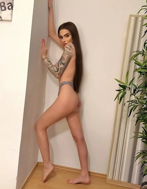 Hello , Ariana erste mal hier 
