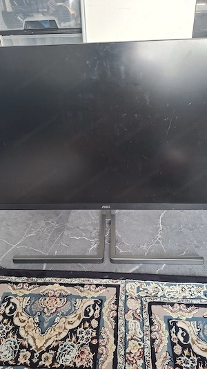     AOC 4K Monitor