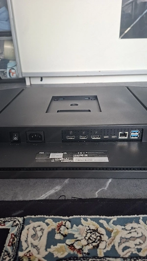     AOC 4K Monitor Bild 5