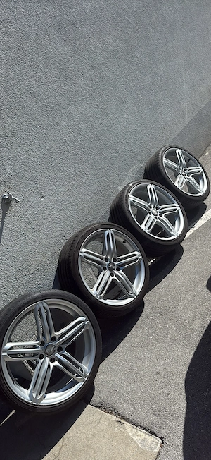 235 35 R19 R.S Felgen + Reifen Bild 2