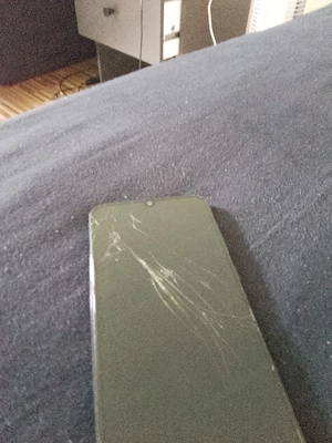 Samsung galaxy (kaputt) Für bastler.Nur barzahlung. Bild 2