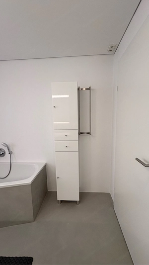 XXXLutz Hochschrank Bild 2