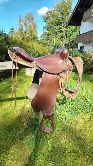 Westernsattel für Haflinger und div. Kutschenzubehör Bild 3
