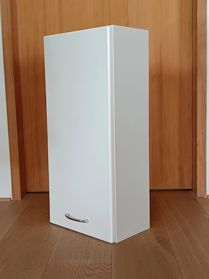 kleiner Wandschrank geeignet für Bad, Keller, Hobbyraum etc. Bild 2