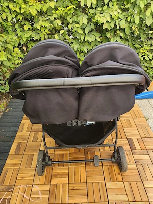 Joie Estrella Geschwister Kinderwagen Bild 3