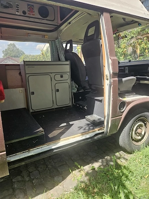 VW T3 Camper Hochdach | 1.9 WBX DG | Bj. 1984 | Wohnmobil Spezialkraftwagen Bild 4
