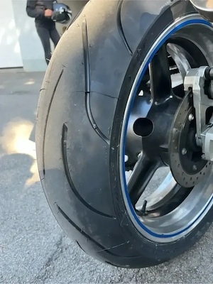 yamaha YZF R6 Supersport Bild 2