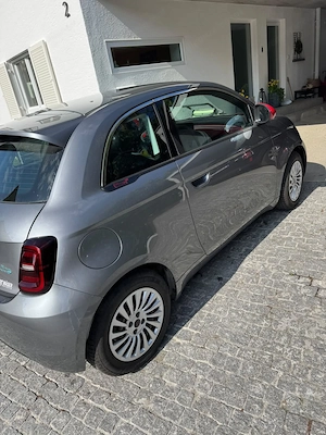 Fiat 500e Red Edition Bild 9