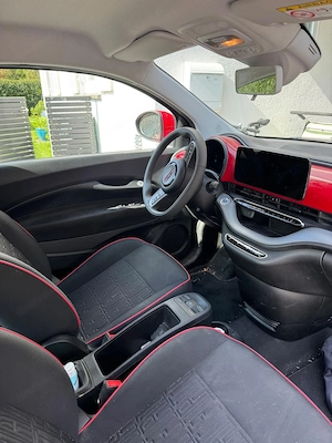 Fiat 500e Red Edition Bild 5
