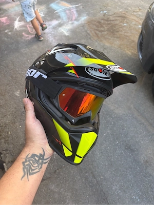Cross Helm Suomy Bild 3