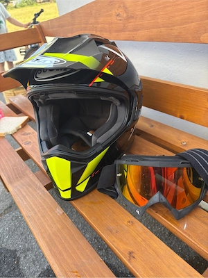 Cross Helm Suomy Bild 2
