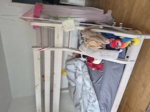 Etagenbett aus Vollholz zu verschenken
